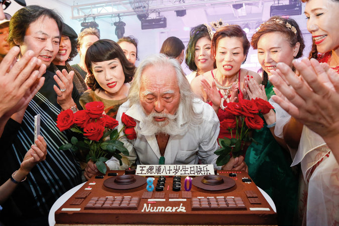Wang-Deshun-Modelo-aos-80-Anos