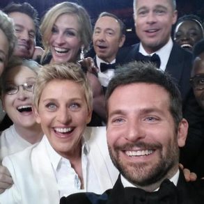 oscar-selfie