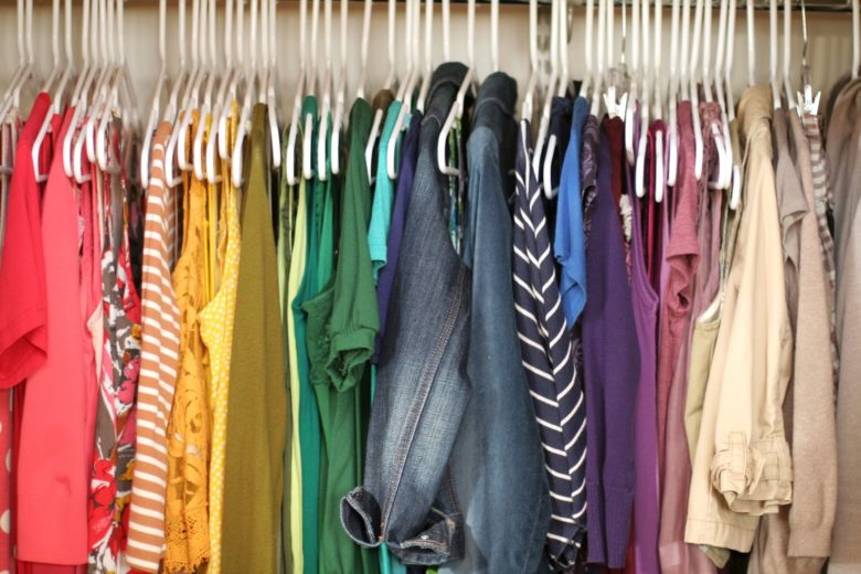 6-vantagens-de-ter-um-closet-organizado