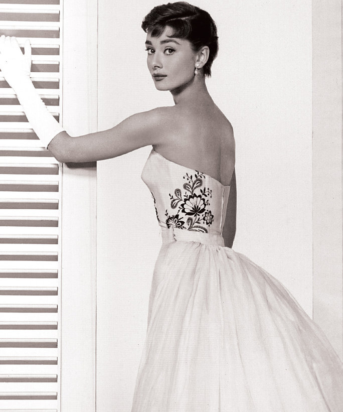 Givenchy-morre-aos-91-anos-uma-parceria-de-vida-com-audrey-hepburn