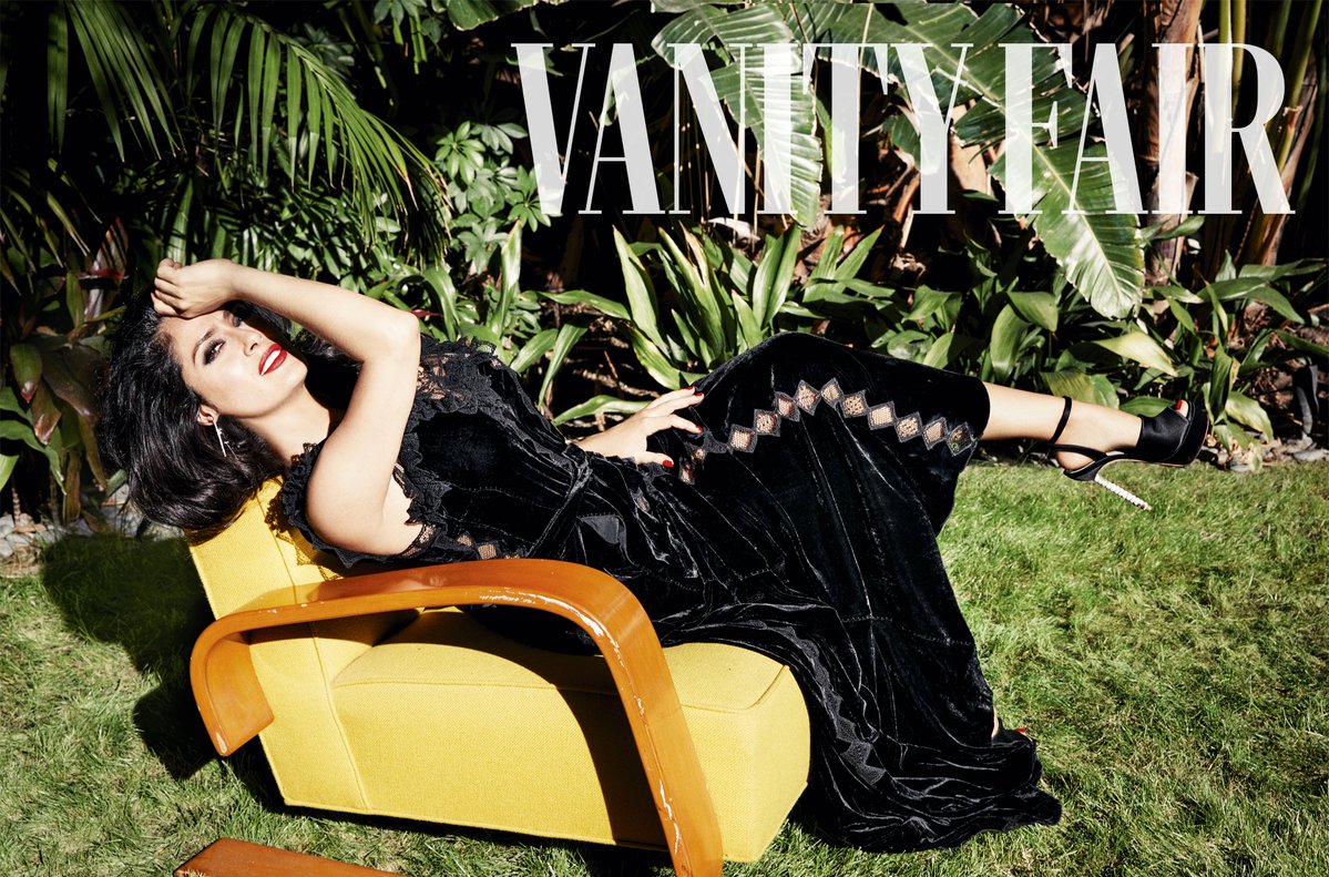 salma-hayek-51-anos-presonalidade-do-ano-da-revista-vanity-fair