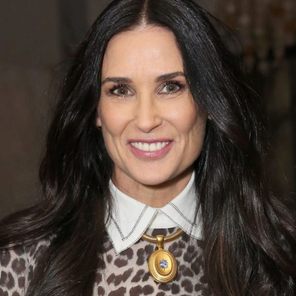 demi-moore-posa-nua-aos-56-anos